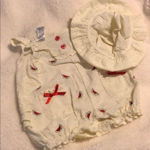 Baby clothes